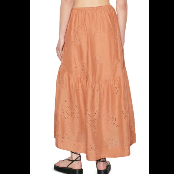 NWT $723 FRAME Eyelet Linen Maxi Skirt and Shirred Crop Eyelet Blouse - size XS! - Picture 7 of 10